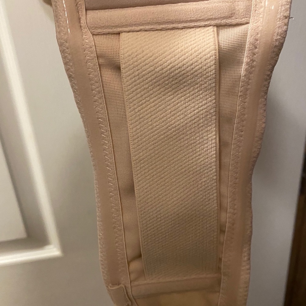 5-way Convertible/Strapless Bra - Picture 4 of 4